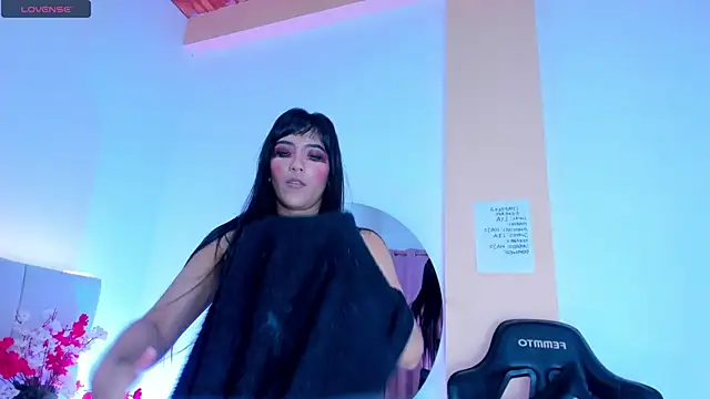 LiiaaGenner online show from July 20, 2026, 12:18 am