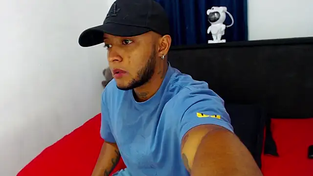 MascTyler online show from April 21, 2026, 8:04 pm