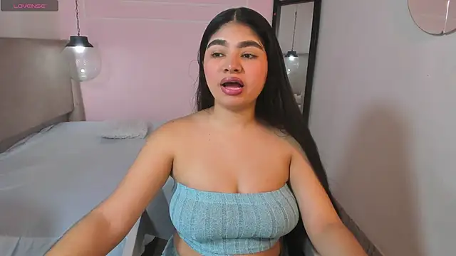 MilaHeat1 online show from May 1, 2026, 7:41 pm