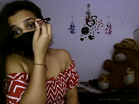 Ishika baby  online show from May 7, 2026, 4:43 pm