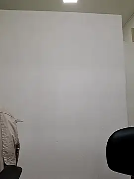 Snapshot of AlejoXMP2026 chatting on April 10, 2026, 3:52 pm AlejoXMP2026 online show from April 10, 2026, 3:52 pm