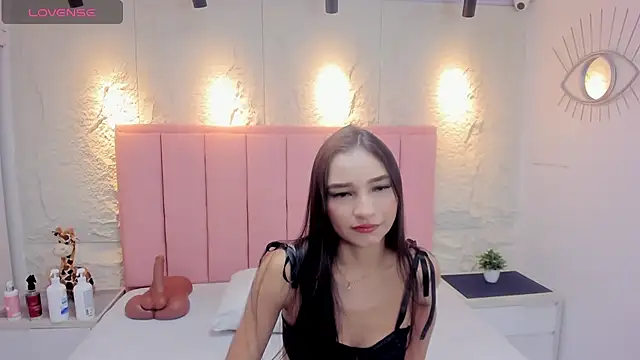 Snapshot of LIZZY_VALL chatting on July 16, 2026, 7:22 pm LIZZY VALL online show from July 16, 2026, 7:22 pm