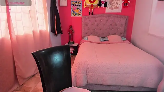 Sofia Hot Latina online show from June 5, 2026, 8:03 pm