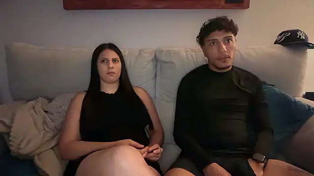 goldcouple22 online show from May 6, 2026, 10:14 pm
