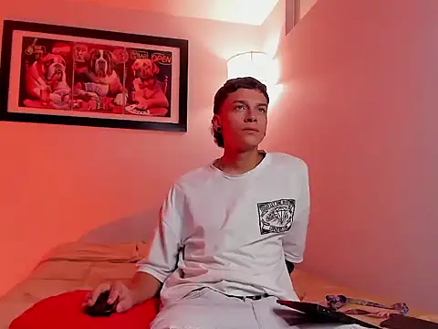 Snapshot of Noahh_Saky chatting on March 23, 2026, 4:23 am Noahh Saky online show from March 23, 2026, 4:23 am