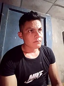 Snapshot of ElPon877 chatting on March 20, 2026, 1:50 am ElPon877 online show from March 20, 2026, 1:50 am