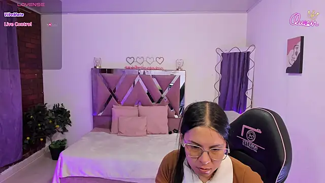 Snapshot of Cristy_tay chatting on April 14, 2026, 11:48 am Cristy tay online show from April 14, 2026, 11:48 am