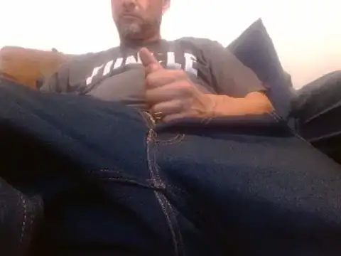 Snapshot of MrDontRush chatting on June 5, 2026, 12:15 am MrDontRush online show from June 5, 2026, 12:15 am