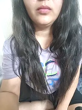 neelam rawat online show from May 4, 2026, 7:28 pm