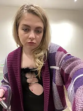 EvaKraz online show from March 23, 2026, 11:04 pm