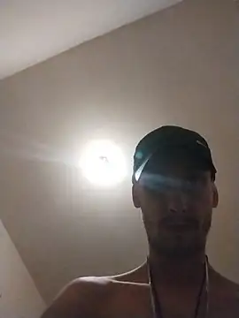 Snapshot of magrinpauzdomg chatting on March 21, 2026, 3:52 am magrinpauzdomg online show from March 21, 2026, 3:52 am