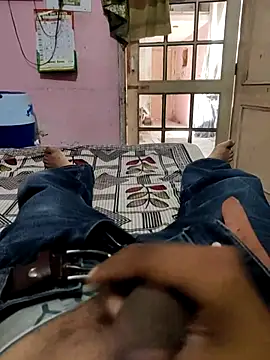 diljaan51 online show from April 21, 2026, 8:32 am