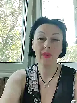 Snapshot of HelgaDennis chatting on July 15, 2026, 5:36 am HelgaDennis online show from July 15, 2026, 5:36 am