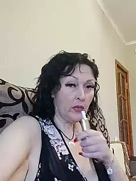 Snapshot of HelgaDennis chatting on June 27, 2026, 5:24 am HelgaDennis online show from June 27, 2026, 5:24 am