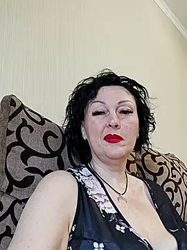 Snapshot of HelgaDennis chatting on July 18, 2026, 6:11 am HelgaDennis online show from July 18, 2026, 6:11 am