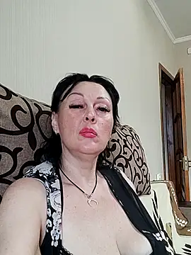 Snapshot of HelgaDennis chatting on June 30, 2026, 4:40 pm HelgaDennis online show from June 30, 2026, 4:40 pm