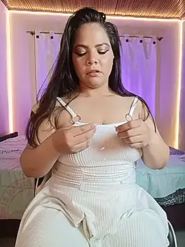 ROUSSE SINCLAIR online show from August 8, 2026, 11:12 pm
