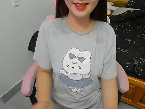 Chi xinh19 online show from May 8, 2026, 1:04 pm