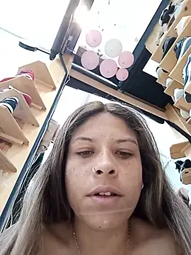 alanna6950 online show from June 25, 2026, 3:39 pm