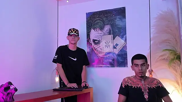 your d0ll1 online show from May 4, 2026, 12:41 pm