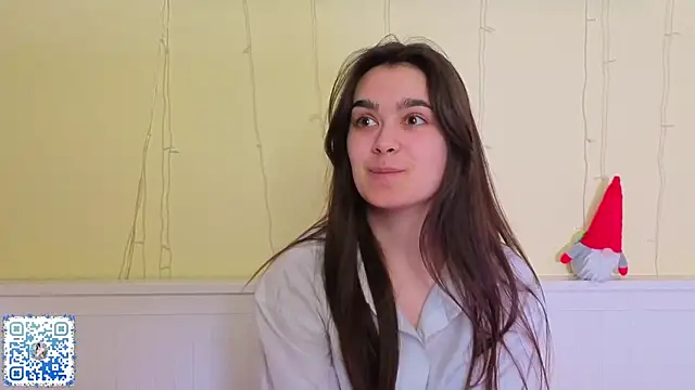 LuciKardos online show from April 21, 2026, 7:09 pm