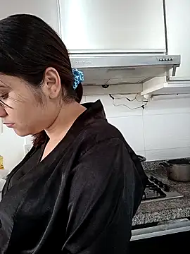 Snapshot of arisens chatting on March 21, 2026, 6:45 pm arisens online show from March 21, 2026, 6:45 pm