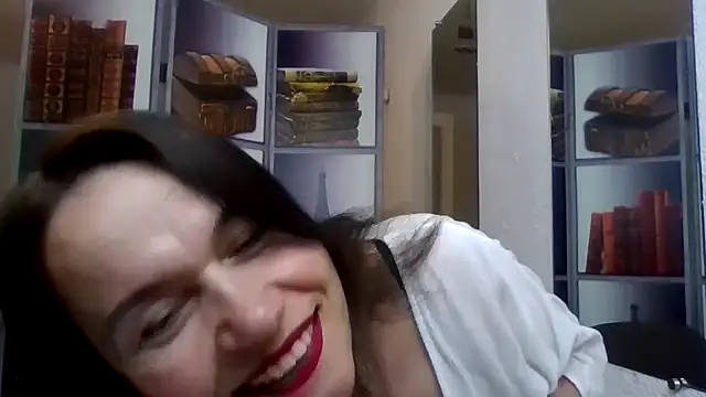 Selena Moo online show from April 24, 2026, 9:44 am