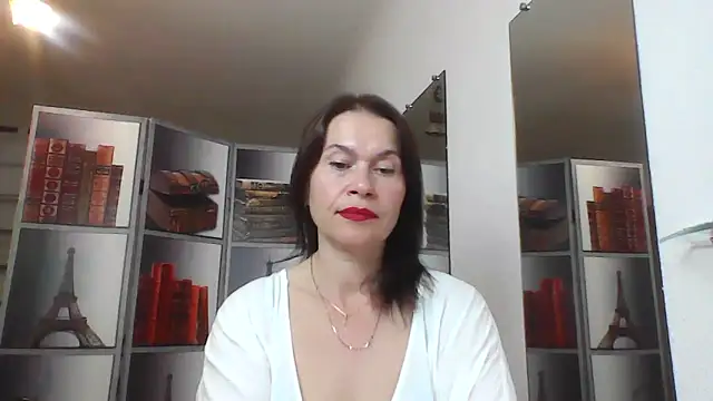 Selena Moo online show from June 19, 2026, 9:26 am