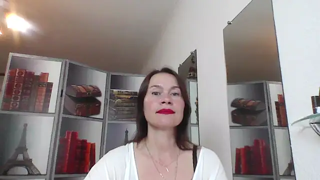 Selena Moo online show from May 21, 2026, 8:55 am