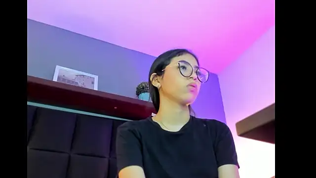 sofi alix online show from May 11, 2026, 7:00 pm