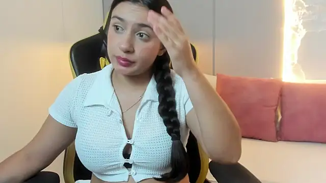 kira relish online show from June 10, 2026, 11:22 am