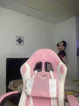 Blowjob-Queen  online show from May 12, 2026, 3:14 am