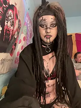 darlingvicuous online show from July 26, 2026, 11:44 pm