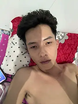 Nguyencuong1999 online show from April 22, 2026, 10:33 am