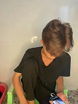 Nguyencuong1999 online show from May 20, 2026, 3:25 am