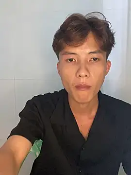 Nguyencuong1999 online show from May 23, 2026, 5:17 am