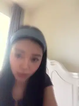 Snapshot of kiki-chloe chatting on April 7, 2026, 6:26 am kiki-chloe online show from April 7, 2026, 6:26 am