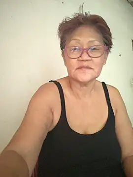Sunflower1956 online show from June 12, 2026, 5:27 am