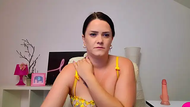 NicolSparkleX online show from June 23, 2026, 5:38 am