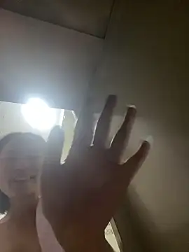 lilysister66 online show from July 16, 2026, 11:02 pm