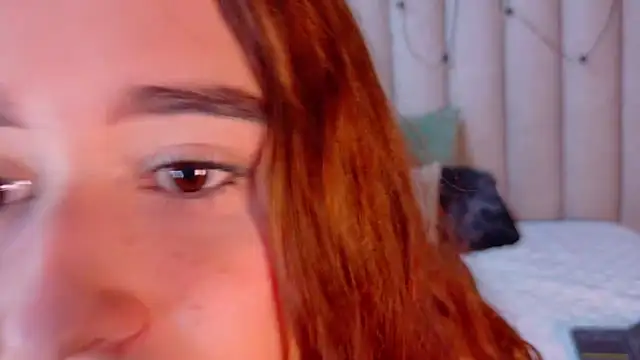 StarrMoon   online show from May 18, 2026, 2:55 am