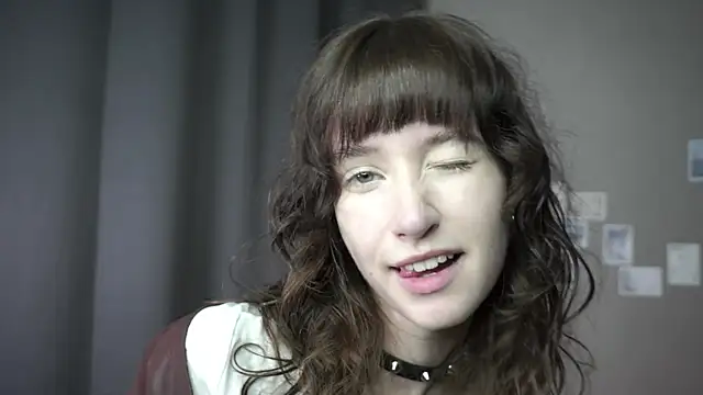 DellaLeck online show from May 10, 2026, 7:49 pm