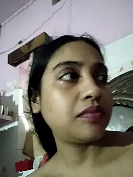 Snapshot of ALIZA_FENDY chatting on July 13, 2026, 1:32 pm ALIZA FENDY online show from July 13, 2026, 1:32 pm