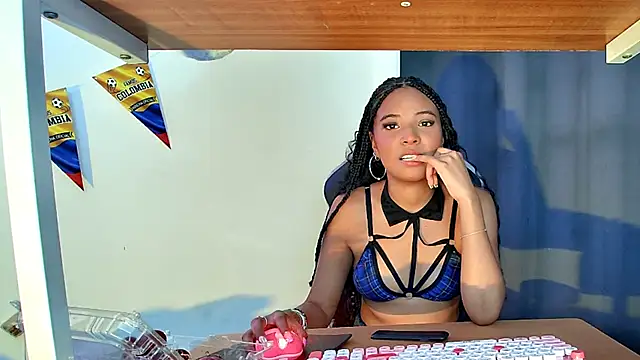 Snapshot of Ellie_Cute7 chatting on June 19, 2026, 7:09 pm Ellie Cute7 online show from June 19, 2026, 7:09 pm