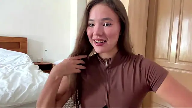 kamila 18 french online show from May 4, 2026, 5:11 am