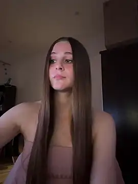 BellMeow  online show from June 3, 2026, 6:23 pm