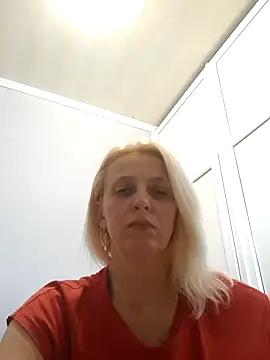 Snapshot of MiaLove183 chatting on June 9, 2026, 1:56 pm MiaLove183 online show from June 9, 2026, 1:56 pm