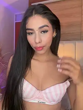 Rossie Blooms online show from June 11, 2026, 2:53 am