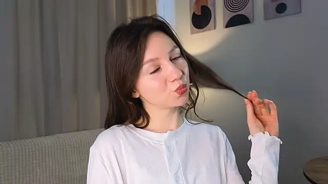 Snapshot of nikatiny chatting on March 26, 2026, 4:11 am nikatiny online show from March 26, 2026, 4:11 am