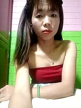AmyLinee01 online show from May 7, 2026, 5:38 pm
